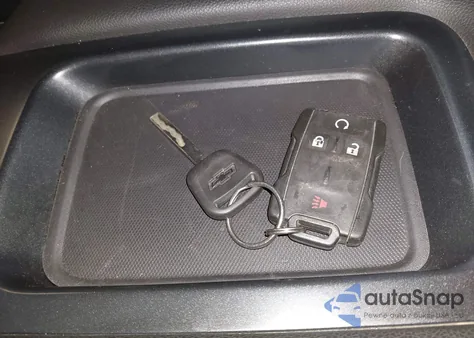 2015 Chevrolet Silverado 1500 1Lt из США, поврежденный, VIN 3GCUKREC9FG169747